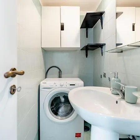 Apartamento Modern 1br Near National Museum - Sleeps 3 Nápoles