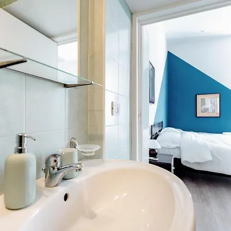 Apartamento Modern 1br Near National Museum - Sleeps 3 Nápoles