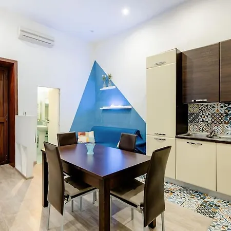 Modern 1br Near National Museum - Sleeps 3 Naples